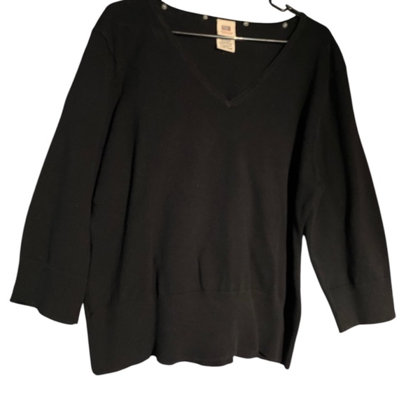 Black Long Sleeved Sweater 22/24 Ribbed Sleeves Hem V-Neck Faded Glory - Picture 2 of 7